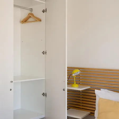 Apartment Bright 2br Terrace In Estrela Lisbon