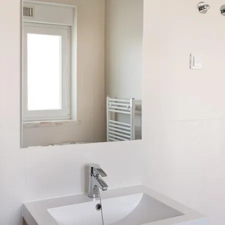 Bright 2br Terrace In Estrela Apartment *
